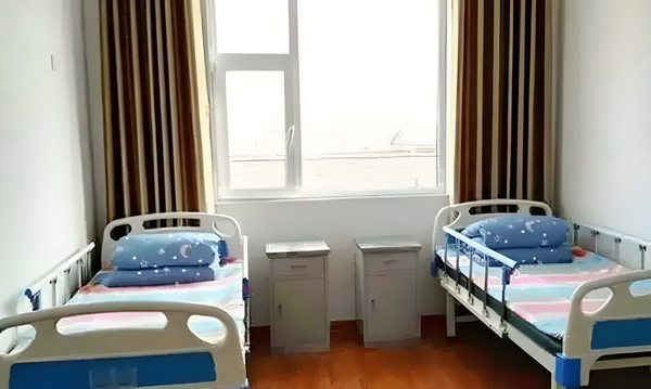 俏婢戏君